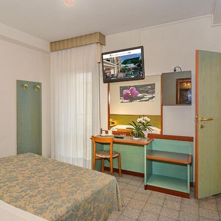 Hotel Paris Lido di Camaiore Eksteriør billede