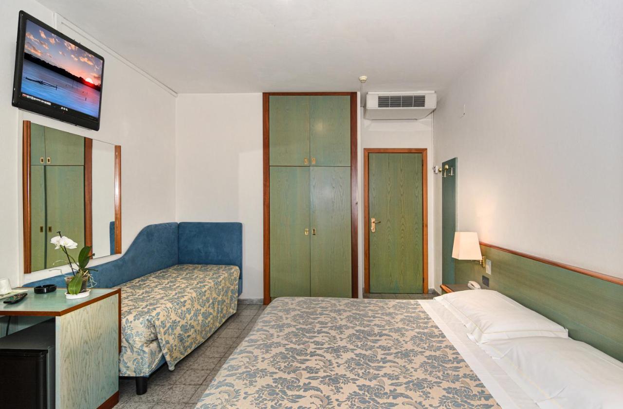 Hotel Paris Lido di Camaiore Eksteriør billede
