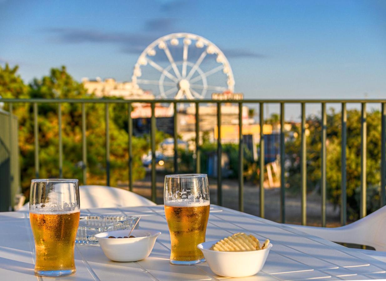 Hotel Paris Lido di Camaiore Eksteriør billede