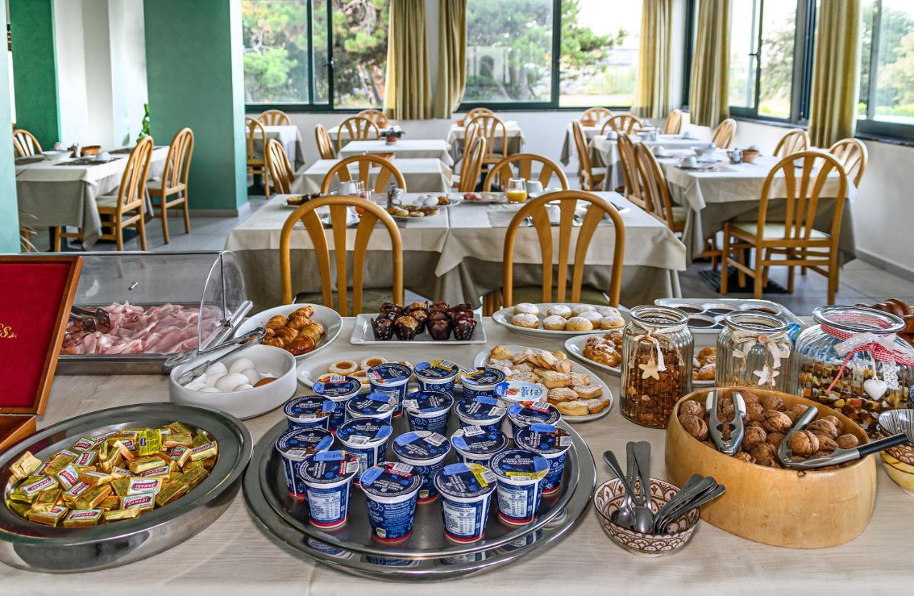 Hotel Paris Lido di Camaiore Eksteriør billede