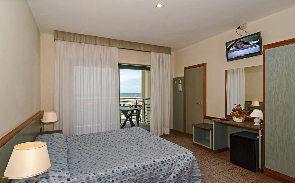Hotel Paris Lido di Camaiore Eksteriør billede