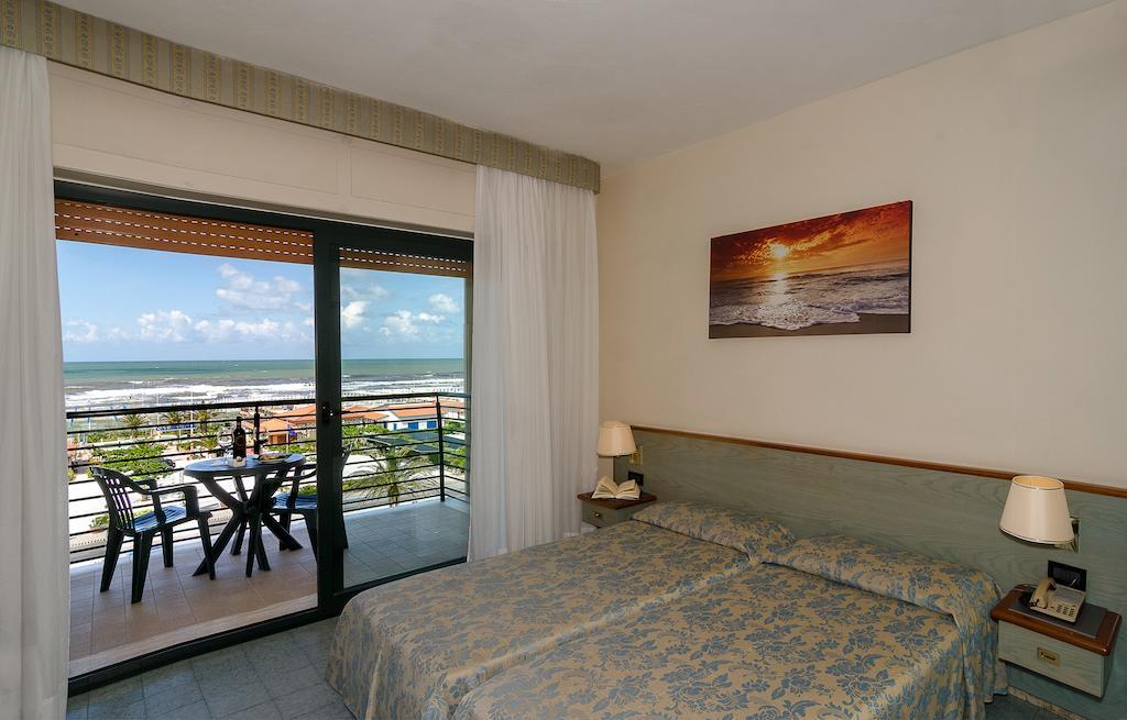 Hotel Paris Lido di Camaiore Eksteriør billede