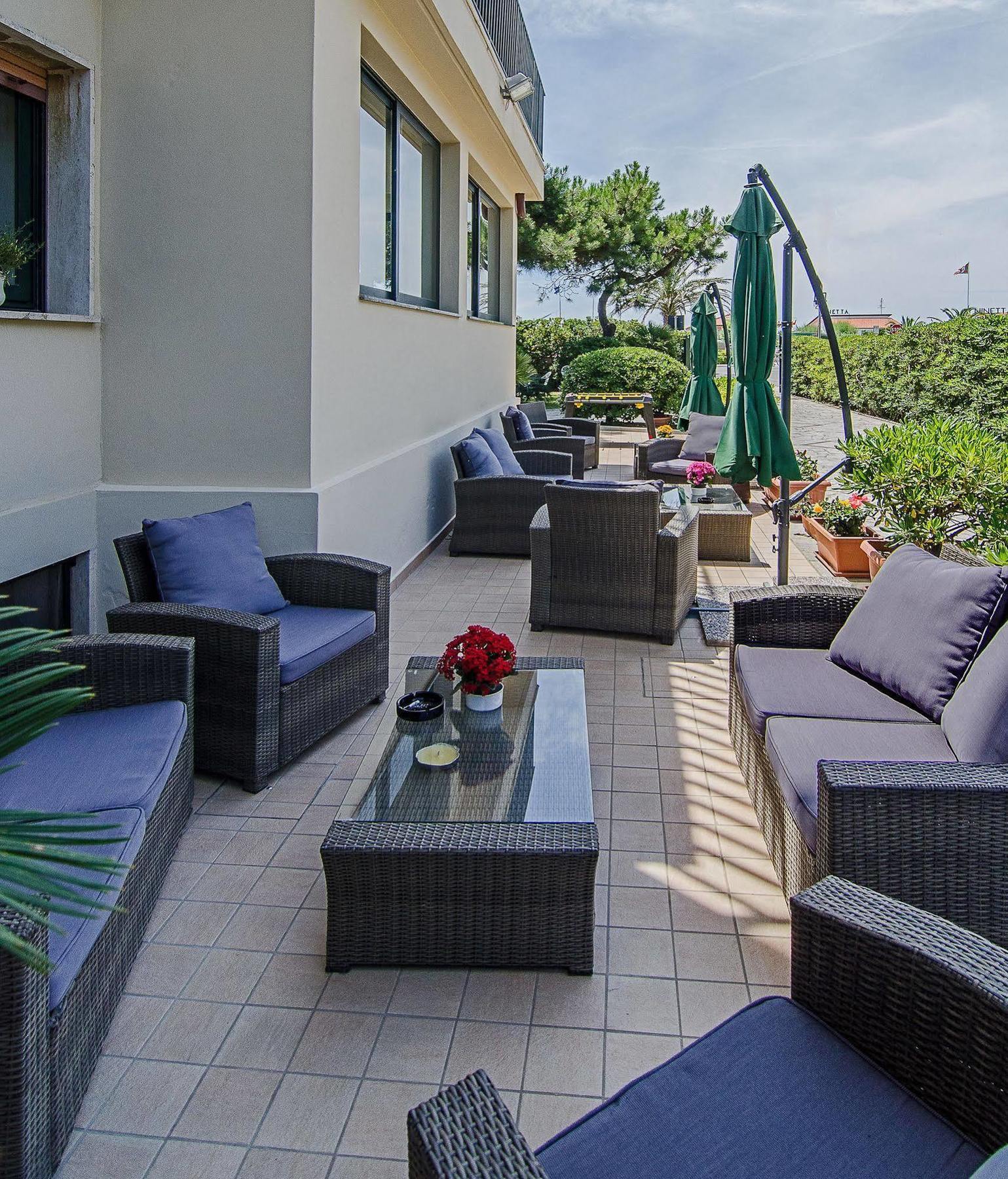 Hotel Paris Lido di Camaiore Eksteriør billede