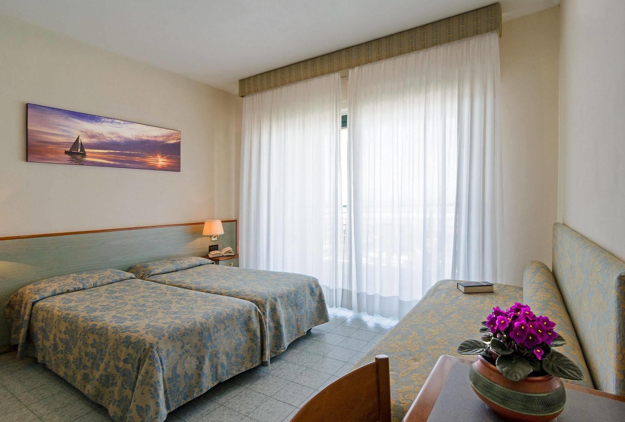 Hotel Paris Lido di Camaiore Eksteriør billede