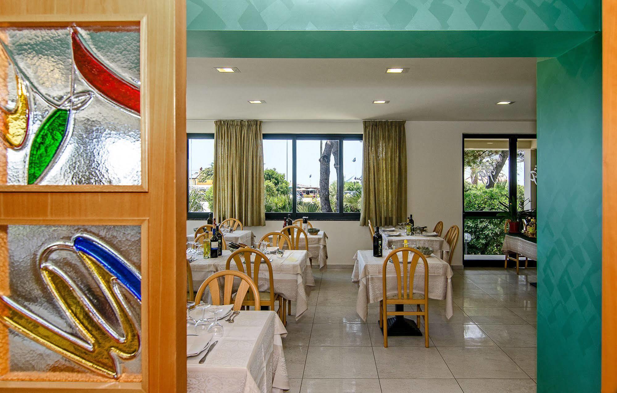Hotel Paris Lido di Camaiore Eksteriør billede